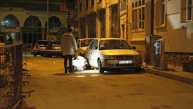 Sahur saatinde sokakta tüfekle rastgele ateş açıldı