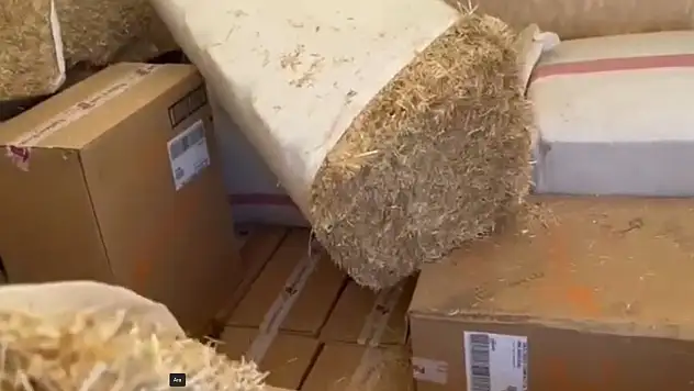 Saman balyalarına gizlenmiş zula patlatıldı