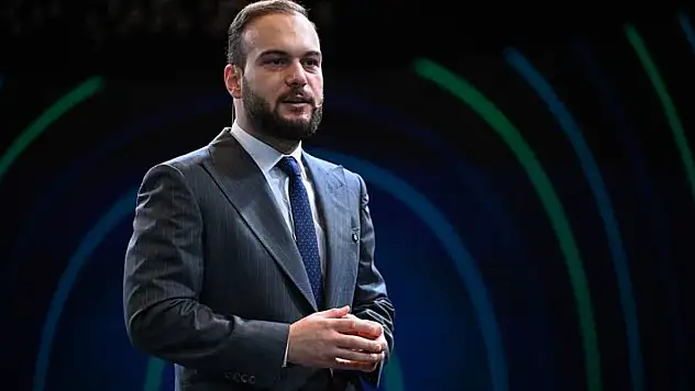 Samed Ağırbaş kimdir? Nerelidir? Samed Ağırbaş kimin oğlu? Babası kimdir? Samed Ağırbaş evli mi? Eşi kimdir? Sıfır Atık Vakfı Başkanı kimdir?