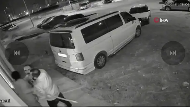 Sanatçı ve oğluna saldırı!