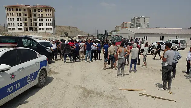 Şantiyede silahlı-bıçaklı kavga: 7 yaralı