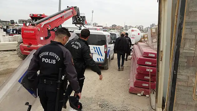 Şantiyede sopalı-bıçaklı kavga: 4 yaralı