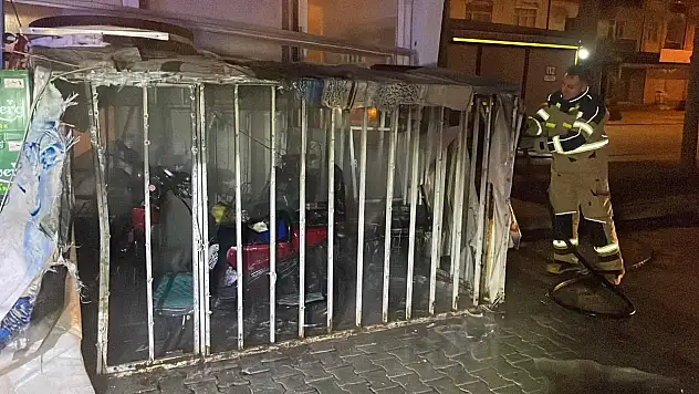 Şarjdayken alev aldılar: 3 elektrikli bisiklet kül oldu