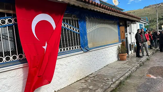 Şehit pilotun baba evinde yas: 'Çocukluk hayali asker olmaktı'