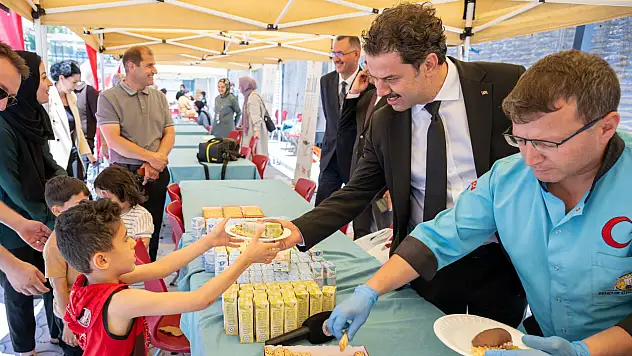 Selçuk Üniversitesi Filistinli çocuklara el uzattı