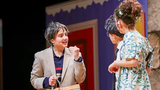 Selçuklu'da minik oyunculardan kahkaha dolu gösteri