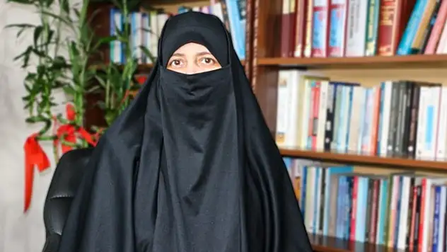 Semra Kuytul kimdir? Alparslan Kuytul eşi kimdir? Semra Kuytul hoca mı? Semra Kuytul çocukları kimler?