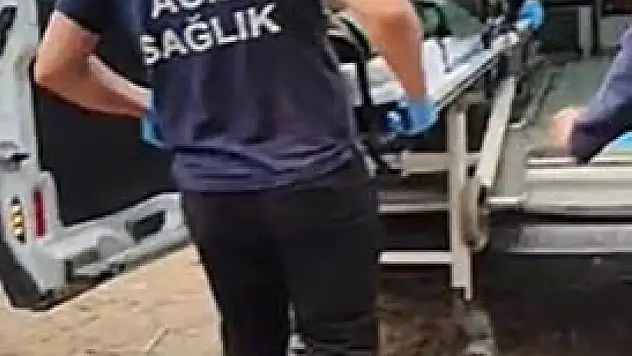 Serinlemek için denize giren 2 kişi boğulma tehlikesi yaşadı