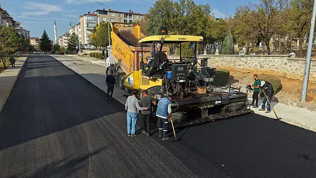 Seydişehir'de bozuk yollar tarih oluyor