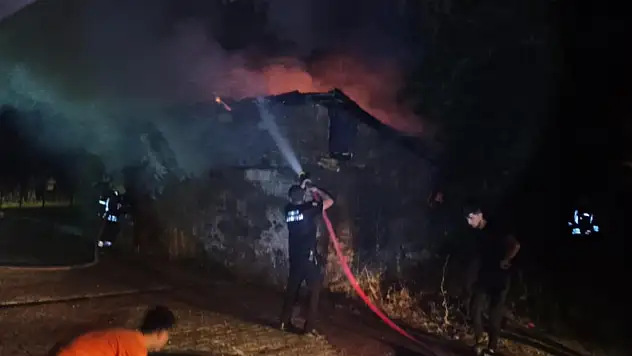 Seydişehir'de depoda çıkan yangın korkuttu!