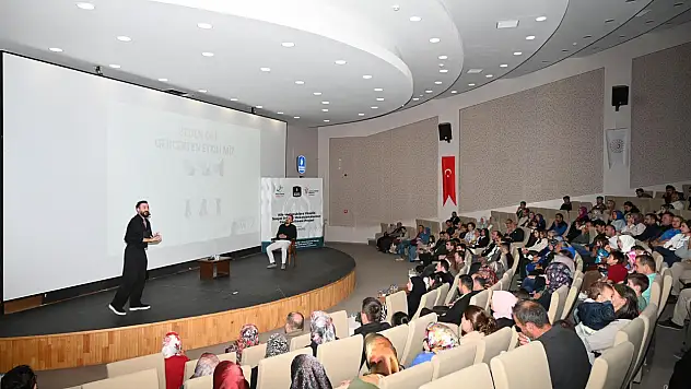 Seydişehir'de eğitim ve konferanslarla aile içi dayanışma güçleniyor