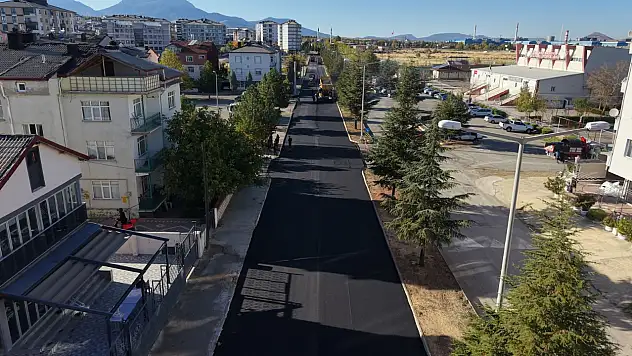 Seydişehir'de yıllardır beklenen asfalt çalışması başladı