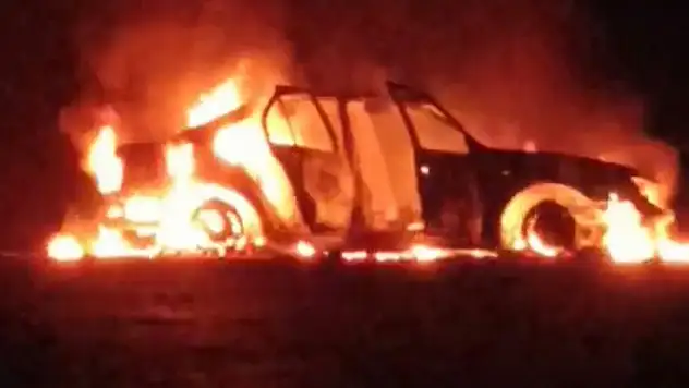 Seyir halindeki araç alev topuna döndü!