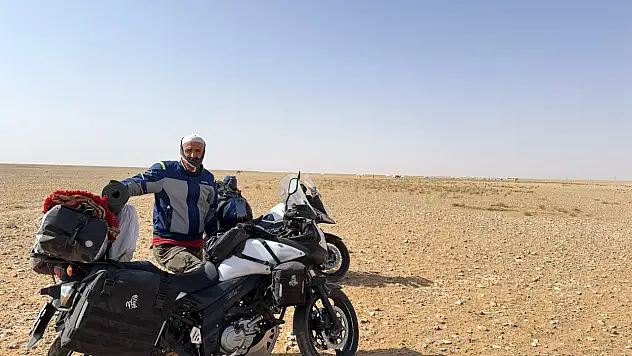 Sigarayı bıraktı, motosikletle Umre'ye gitti!