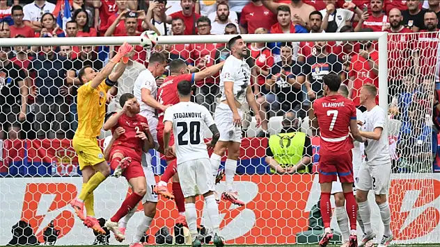 Sırbistan- Slovenya maçı nefes kesti: Son anda beraberlik geldi!