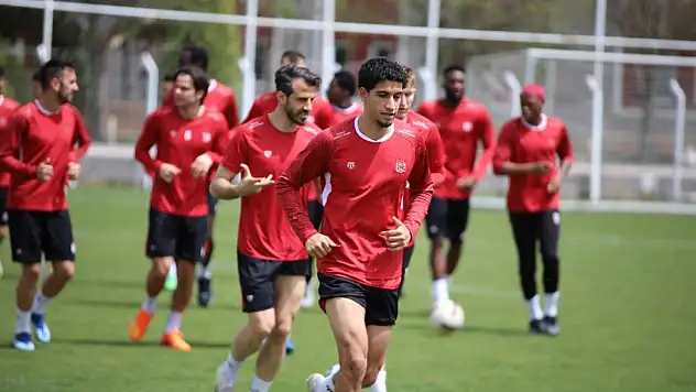 Sivasspor'da Konya maçı hazırlıkları başladı!