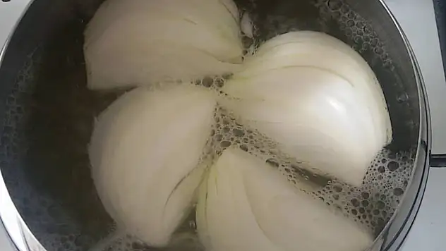 Soğan suyunun faydaları nelerdir? Ünlü sağlık kuruluşu açıkladı! Cilde olan etkisi...