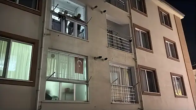 Sokağı saran ağır koku korkunç gerçeği ortaya çıkardı