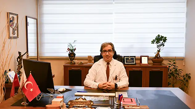 Soluk borusuna plastik oyuncak kaçan çocuk operasyonla kurtarıldı