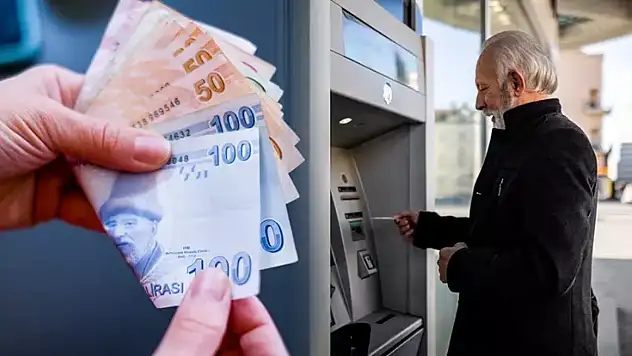 SON DAKİKA | 2025 Emekli zammı tablosu değişti! Merkez bankası tahmini sonrası maaşlar yeniden hesaplandı