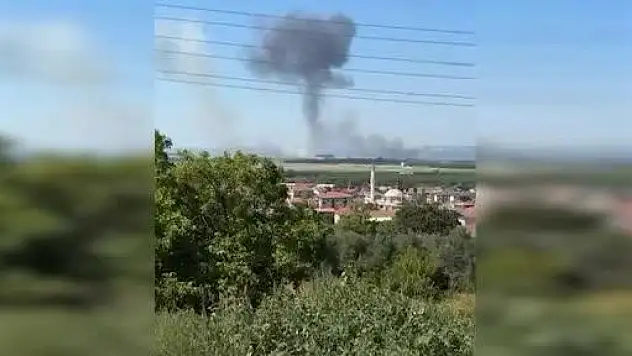 Son dakika: Yalova'da F-16 askeri eğitim uçağı düştü