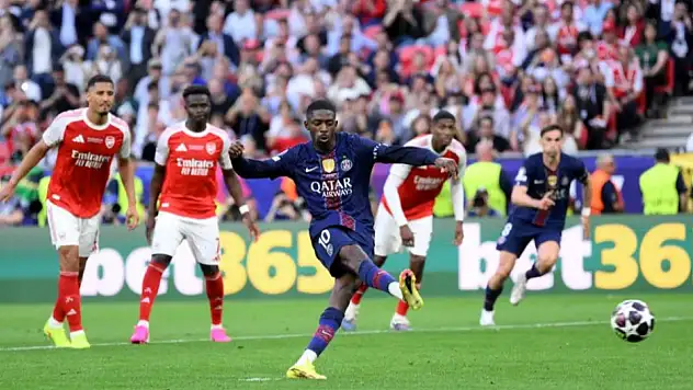 Son Şampiyon beraberliği yakaladı:Nefes kesen maçta skor 1-1 oldu.