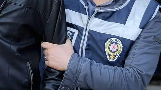 Sosyal medyada emniyeti tehdit etti, operasyonla yakalandı