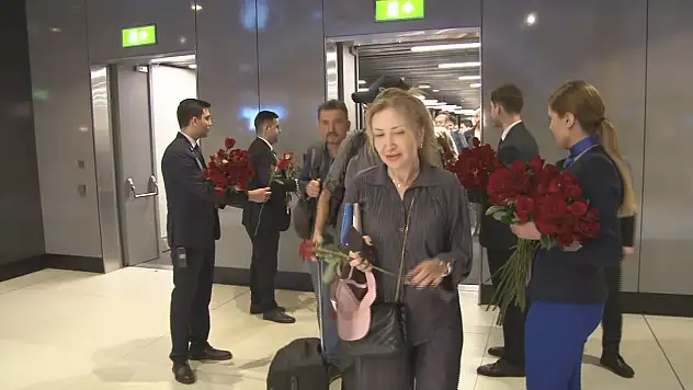 Sudan'dan, Türkiye'ye ilk tahliye uçuşu yapıldı