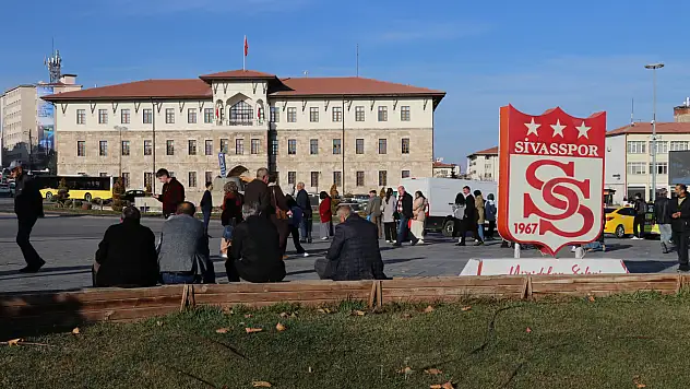 Süper Lig'de oynayan futbolcu kayıplara karıştı: Sosyal medyada gündem oldu!