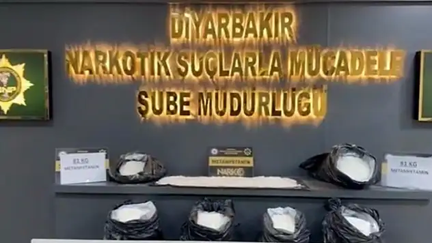 Takibe alınan TIR'da şok eden zula