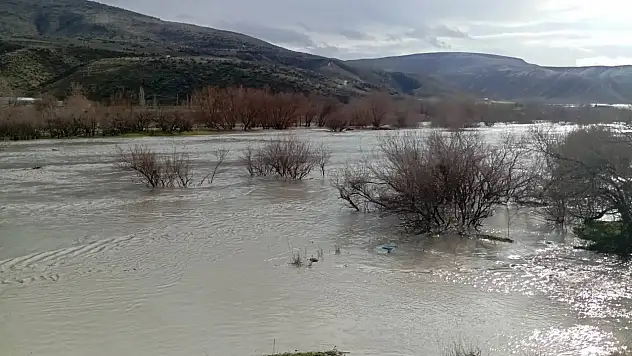 Tarım arazileri su altında kaldı
