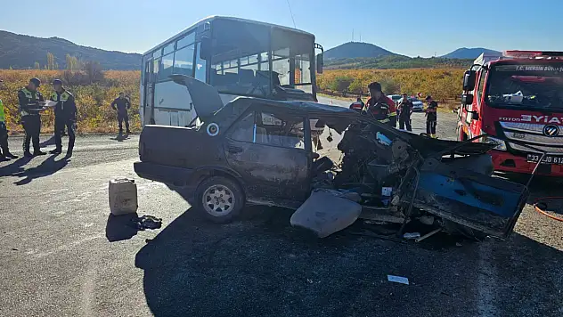 Tarım işçilerini taşıyan araç kaza yaptı: Çok sayıda ölü var!