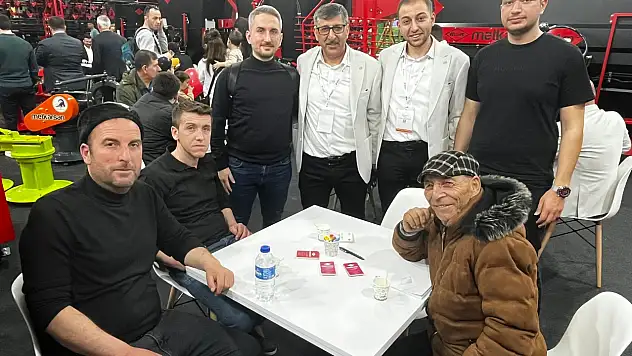 Tarımın kalbi Konya'da atıyor: İnegöllü çiftçiler fuarı keşfetti!