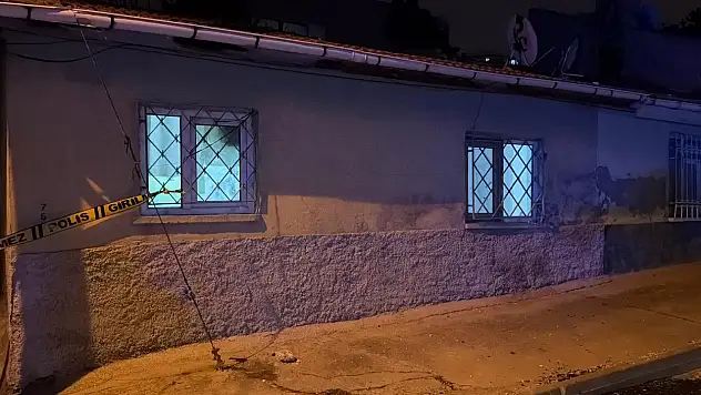 Tartıştığı arkadaşını bıçaklayarak öldürdü