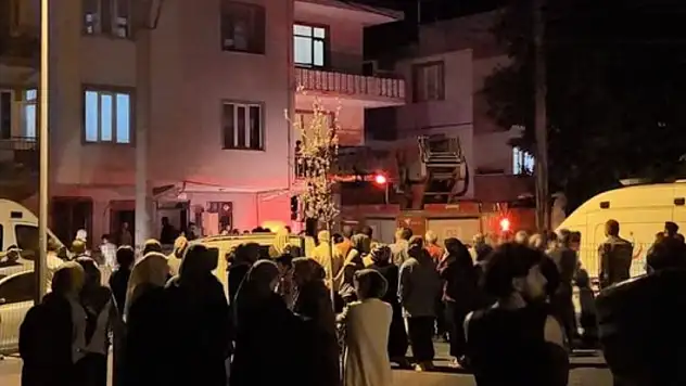 Tartıştığı eşini öldürüp  aynı silahla intihar etti