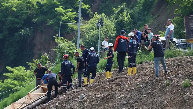 Taşkında kaybolan vatandaşı arama çalışmaları devam ediyor