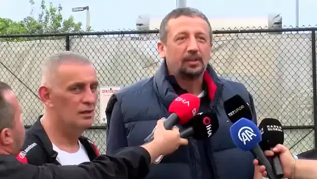 TBF Başkanı Hidayet Türkoğlu'ndan A Milli Futbol Takımı'na Miami'de destek ziyareti