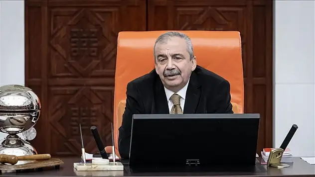 TBMM Başkanvekili Sırrı Süreyya Önder hayatını kaybetti