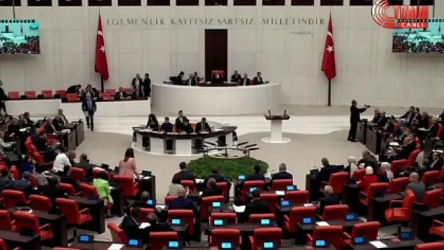TBMM tartışmayla açıldı