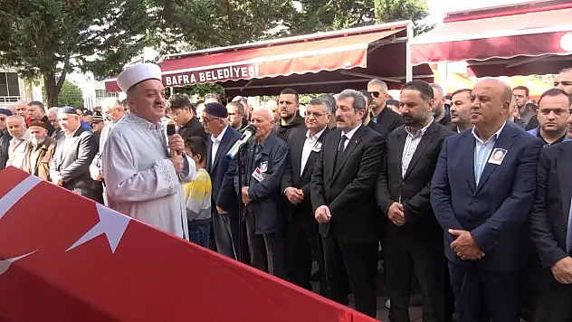 Tekne faciasında hayatını kaybetmişti! Gazi polis Numan Şen gözyaşlarıyla uğurlandı