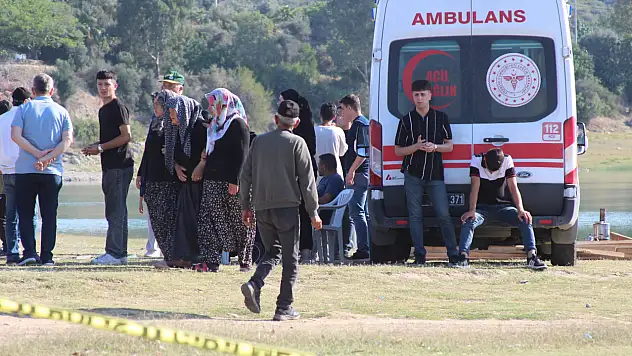 Tekneden düşen genç adamın cesedi bulundu