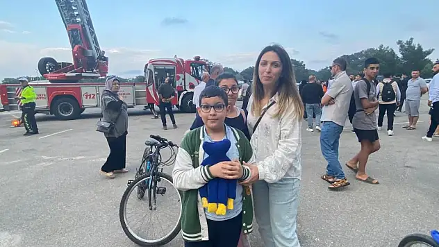 Teleferik hareket halindeyken düştü!