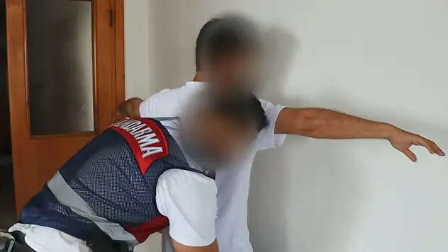 Telefonu açan kabusu yaşadı: 'Elimde görüntün var' diyerek para istediler