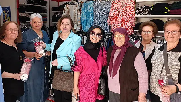 Tezcan: 'Annelerimiz hayatın taşıyıcı gücüdür'