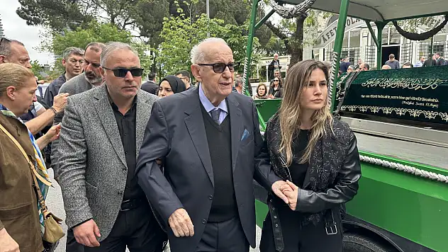 TFF Onursal Başkanı Şenes Erzik'in acı günü