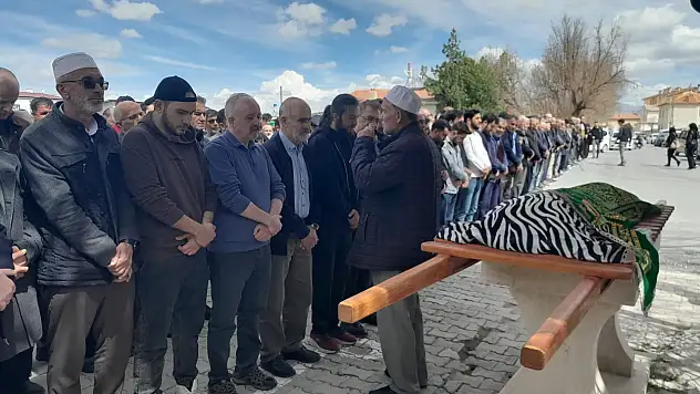 TIR kazasında hayatını kaybeden minik Bilge Mila'ya Konya'da acı veda