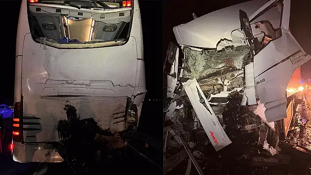 TIR tur otobüsüne arkadan çarptı: 14 yaralı