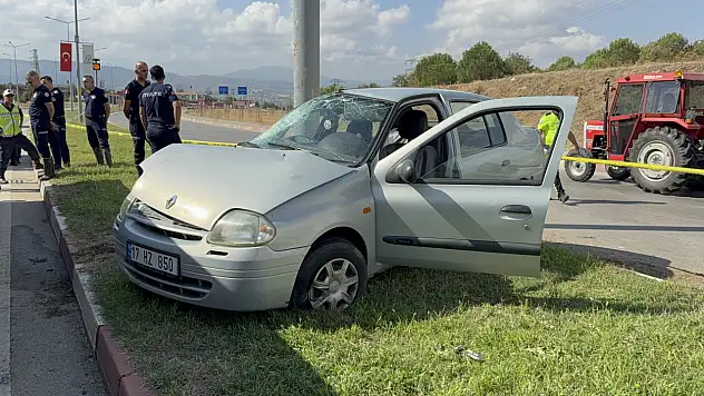 Tırla otomobil çarpıştı: 1 kişi hayatını kaybetti, 2 kişi yaralandı
