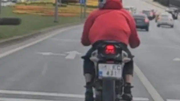 Trafiğe çıkma yasağı bulunan motosiklet sürücüsüne 48 bin lira ceza