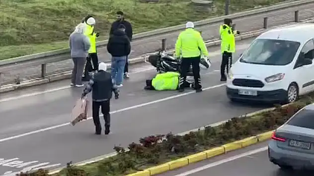 Trafik denetiminden kaçan motosiklet sürücüsü polise çarptı